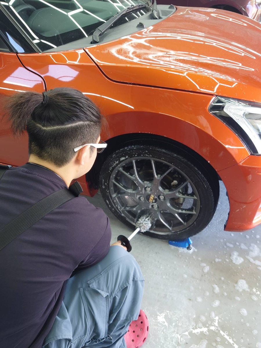 倉敷市で純水手洗い洗車ならONE9｜完全室内でプロの手洗い洗車体験を。