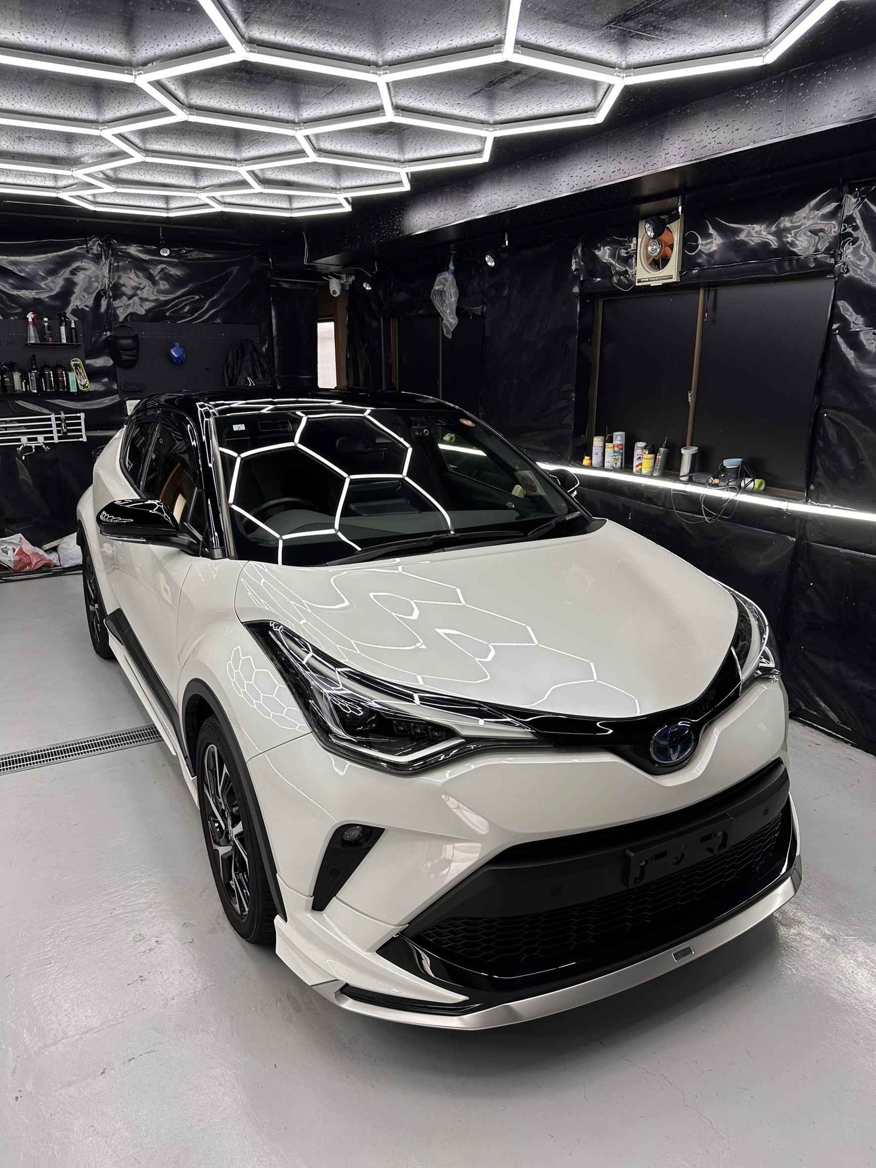 倉敷市でSUVのカーコーティング・手洗い洗車ならONE9｜大きなボディも艶やかに保護