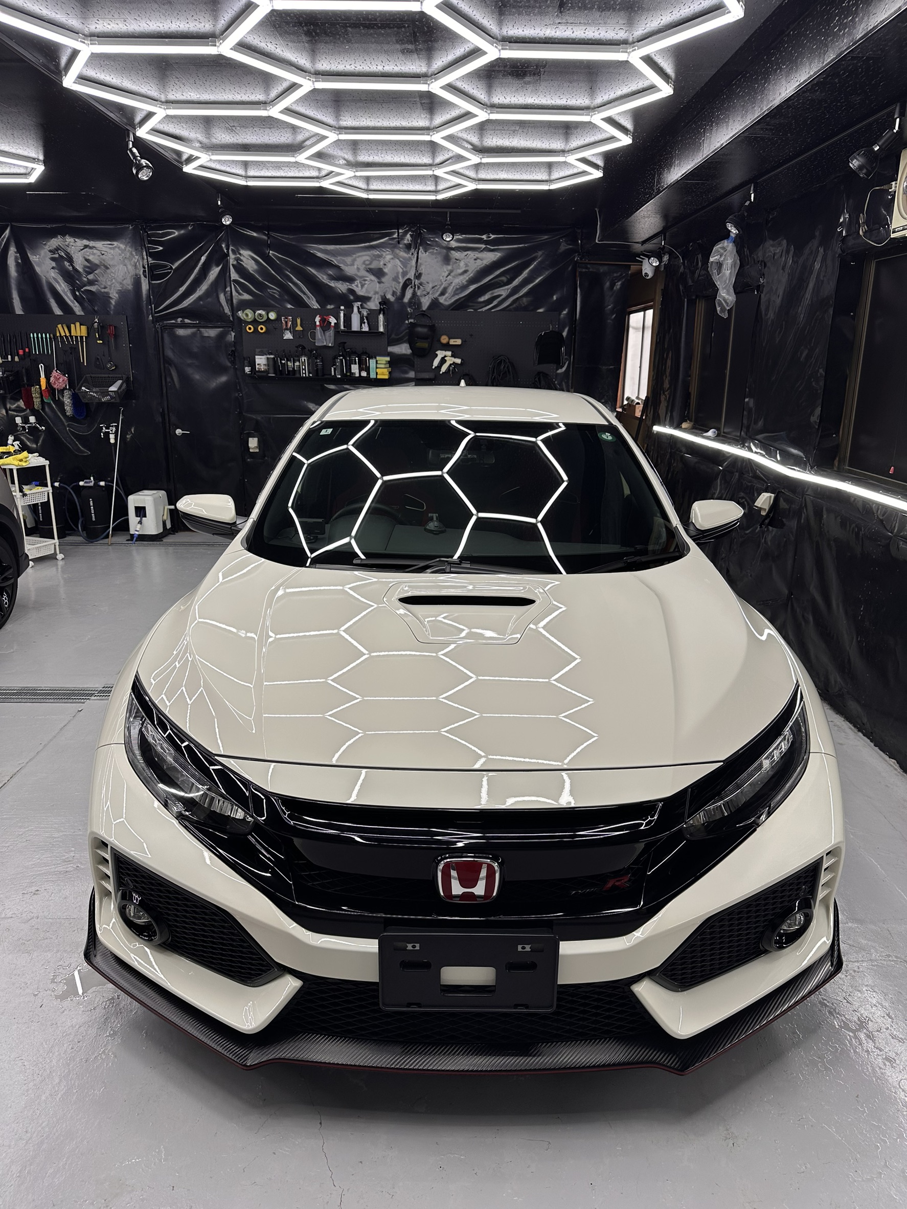 【倉敷市】シビックタイプR｜研磨＋グラフェンコーティング施工で極艶ボディに